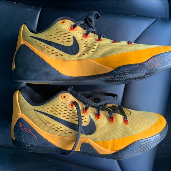 Nike Kobe 9 EM Low “Bruce Lee” - Picture 2 of 8